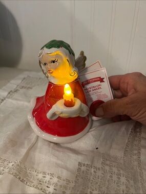 Mr Christmas nostalgic angel light up figurine